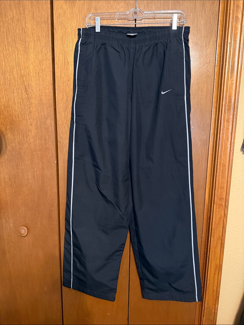 Nike Men’s Black Joggers with White Side Piping